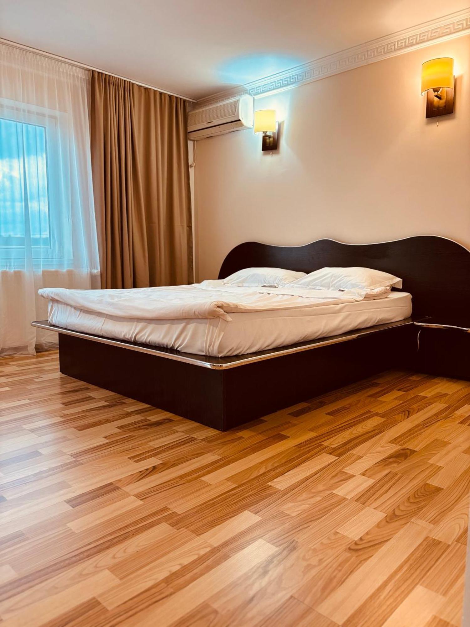 Hotel Complex Daniel'S Orăştie Exteriér fotografie