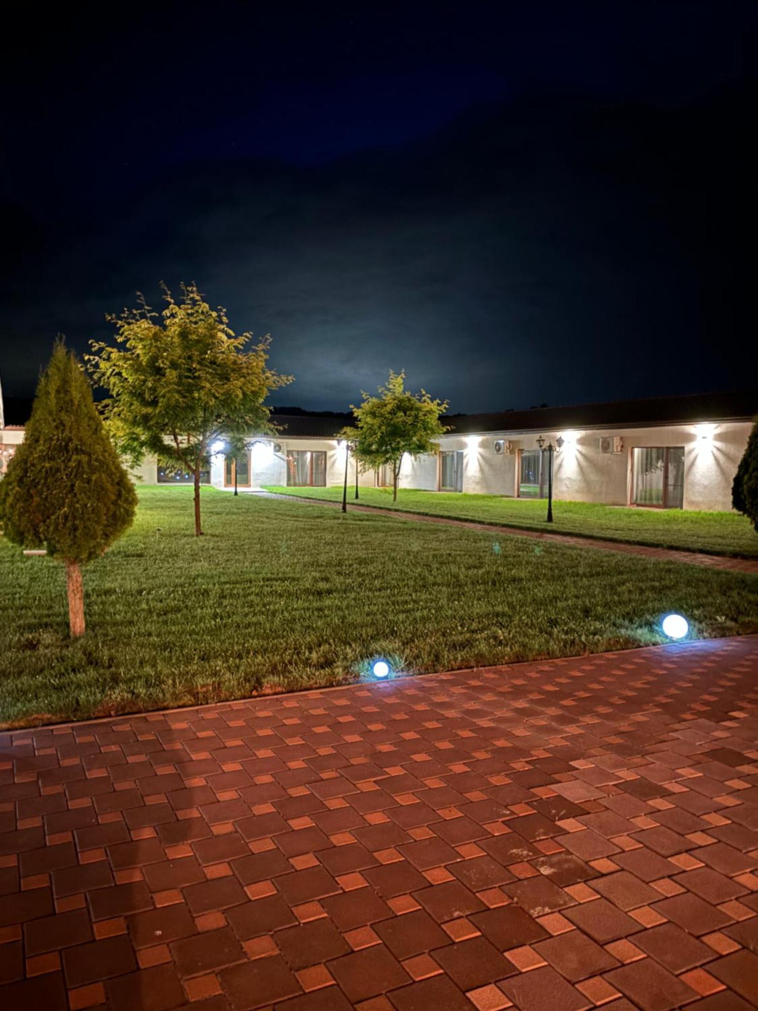 Hotel Complex Daniel'S Orăştie Exteriér fotografie